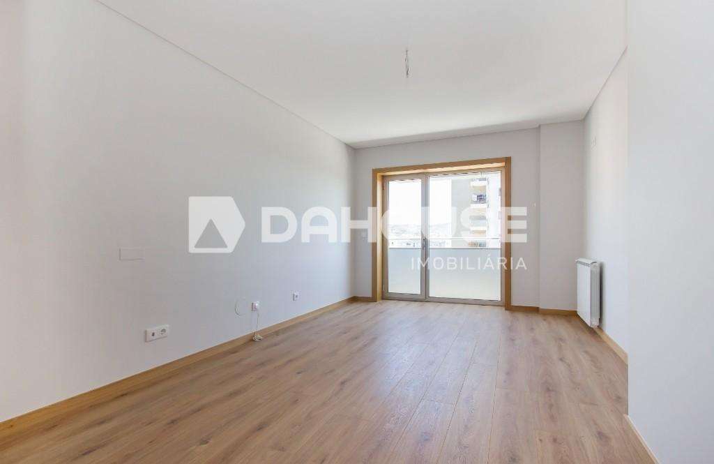 DA0165-Apartamento-T3-São-Victor-11