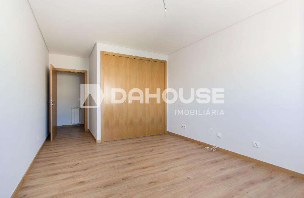 DA0165-Apartamento-T3-São-Victor-14