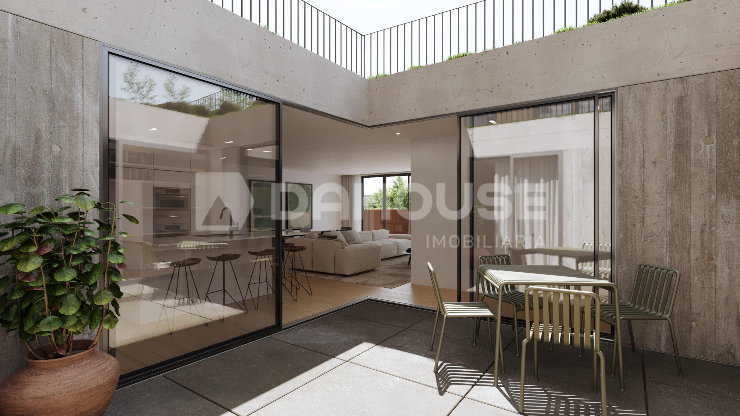 Patio-interior-1-scaled